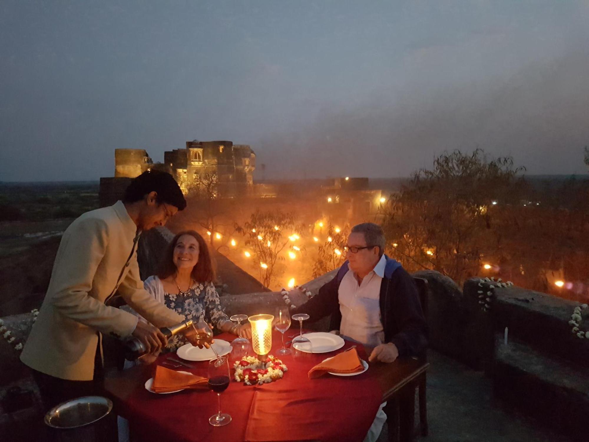Shahpura Bagh Hotell Eksteriør bilde